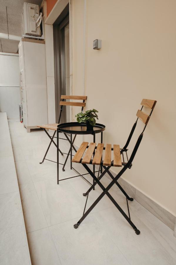 Retrowaves Apartment Солун Екстериор снимка